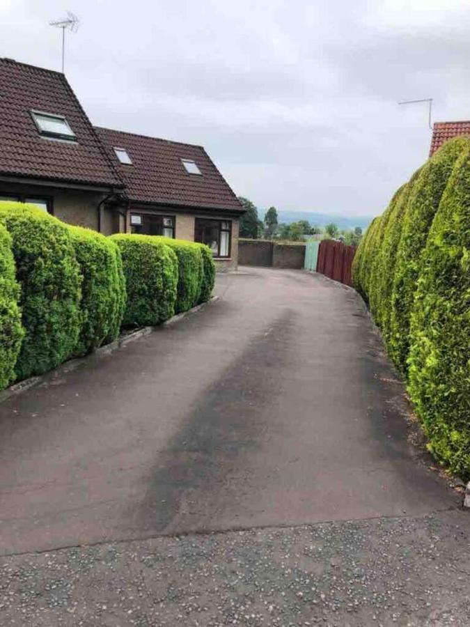Lovely 1-Bed House In Stirling Buitenkant foto