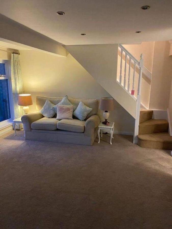 Lovely 1-Bed House In Stirling Buitenkant foto